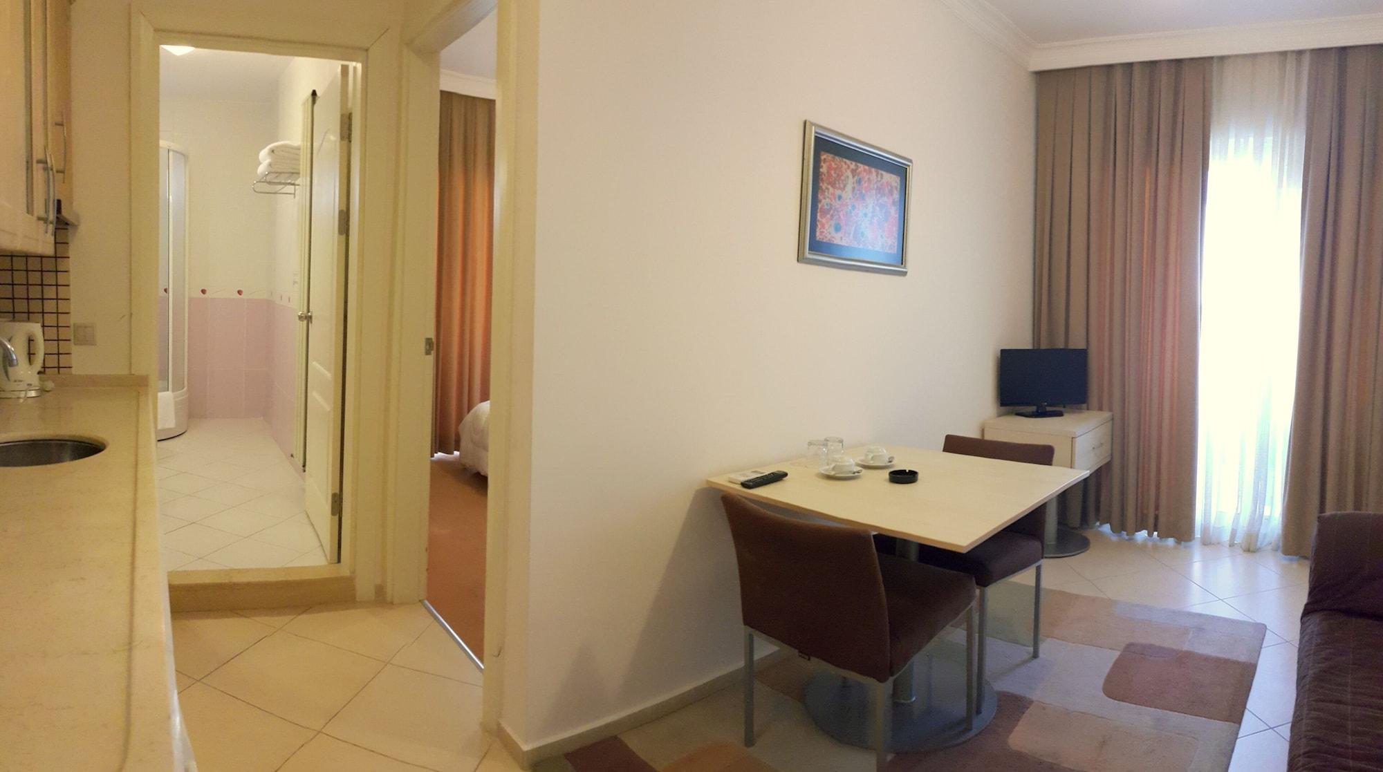 Kamer Exclusive Hotel & Suites Çeşme エクステリア 写真