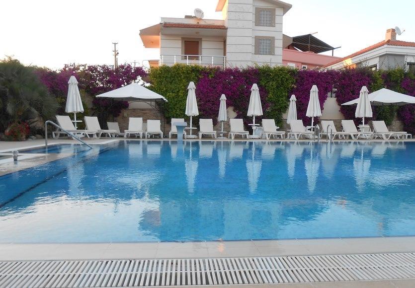 Kamer Exclusive Hotel & Suites Çeşme エクステリア 写真